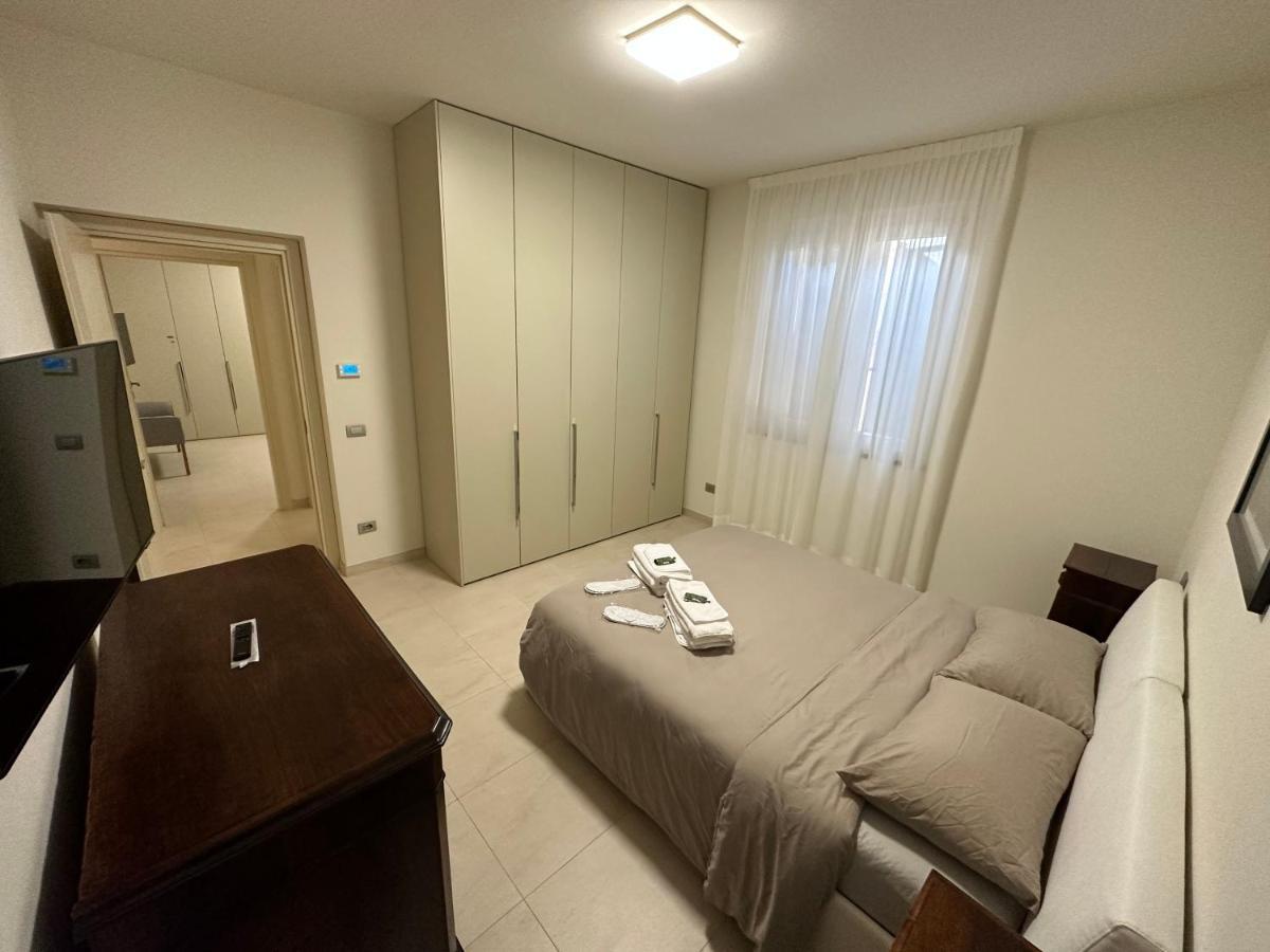 Ferienwohnung Casavale Elegante Residenza 108 Mq Max 7 Persone Piacenza Exterior foto