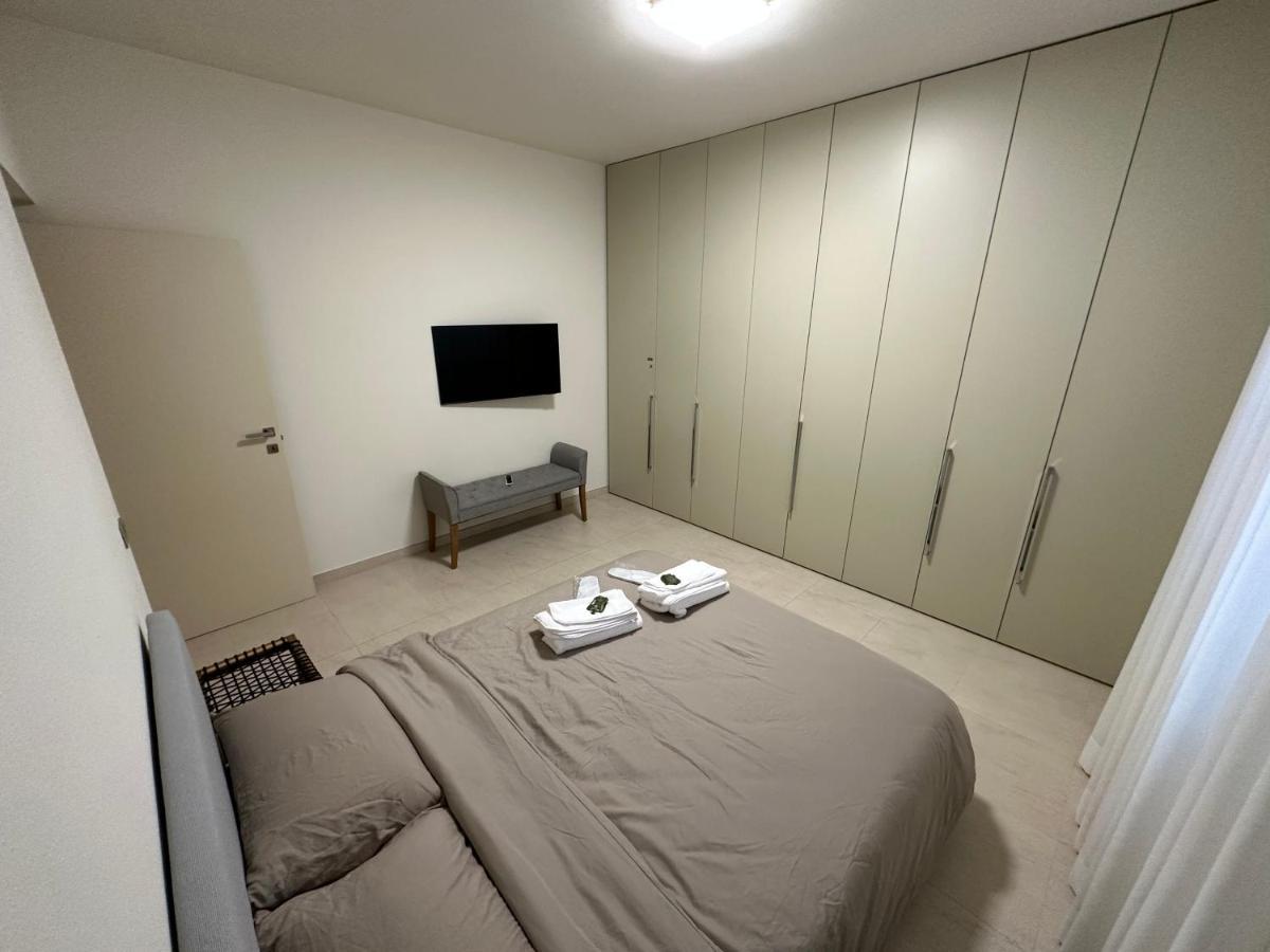 Ferienwohnung Casavale Elegante Residenza 108 Mq Max 7 Persone Piacenza Exterior foto