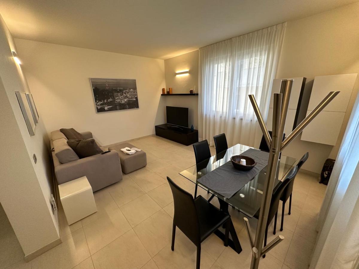 Ferienwohnung Casavale Elegante Residenza 108 Mq Max 7 Persone Piacenza Exterior foto