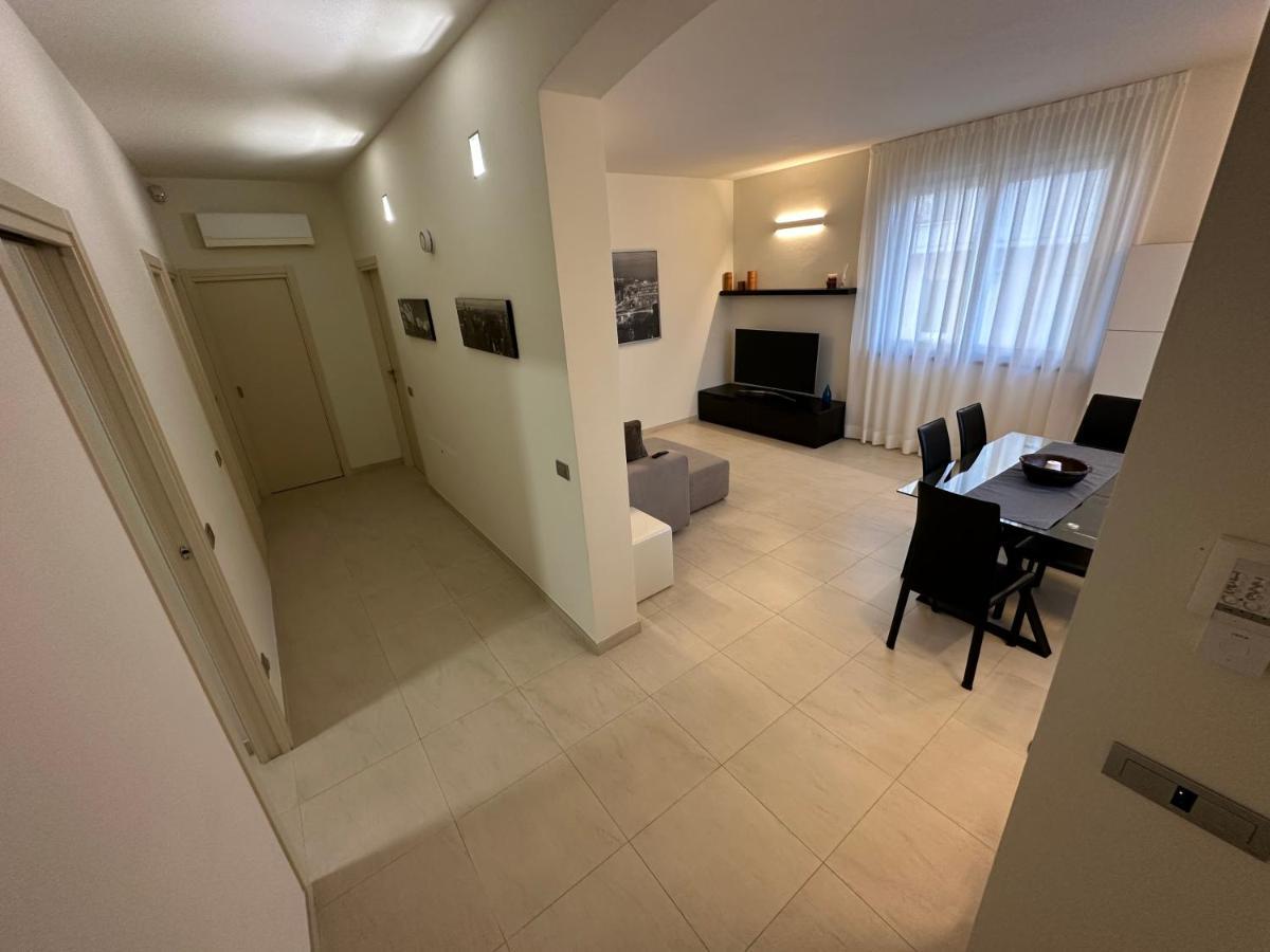 Ferienwohnung Casavale Elegante Residenza 108 Mq Max 7 Persone Piacenza Exterior foto